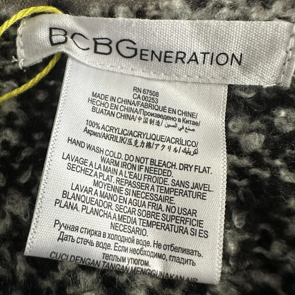 BCBGeneration Y2K Scarf Womens One Size Gray Black Stripe Knit Fringe Wrap Shawl
